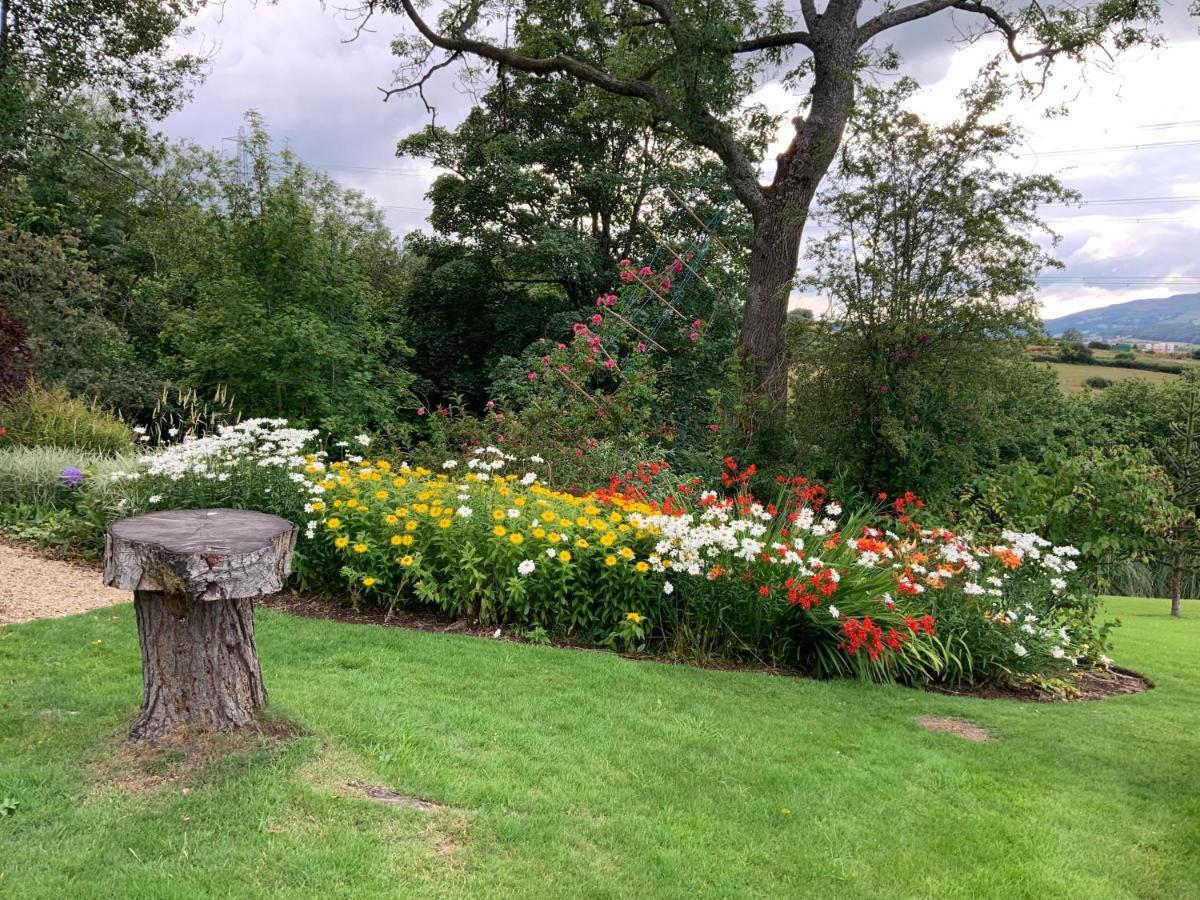 Llanwenarth Cottage A Beautiful Place To Just Be. Abergavenny Extérieur photo